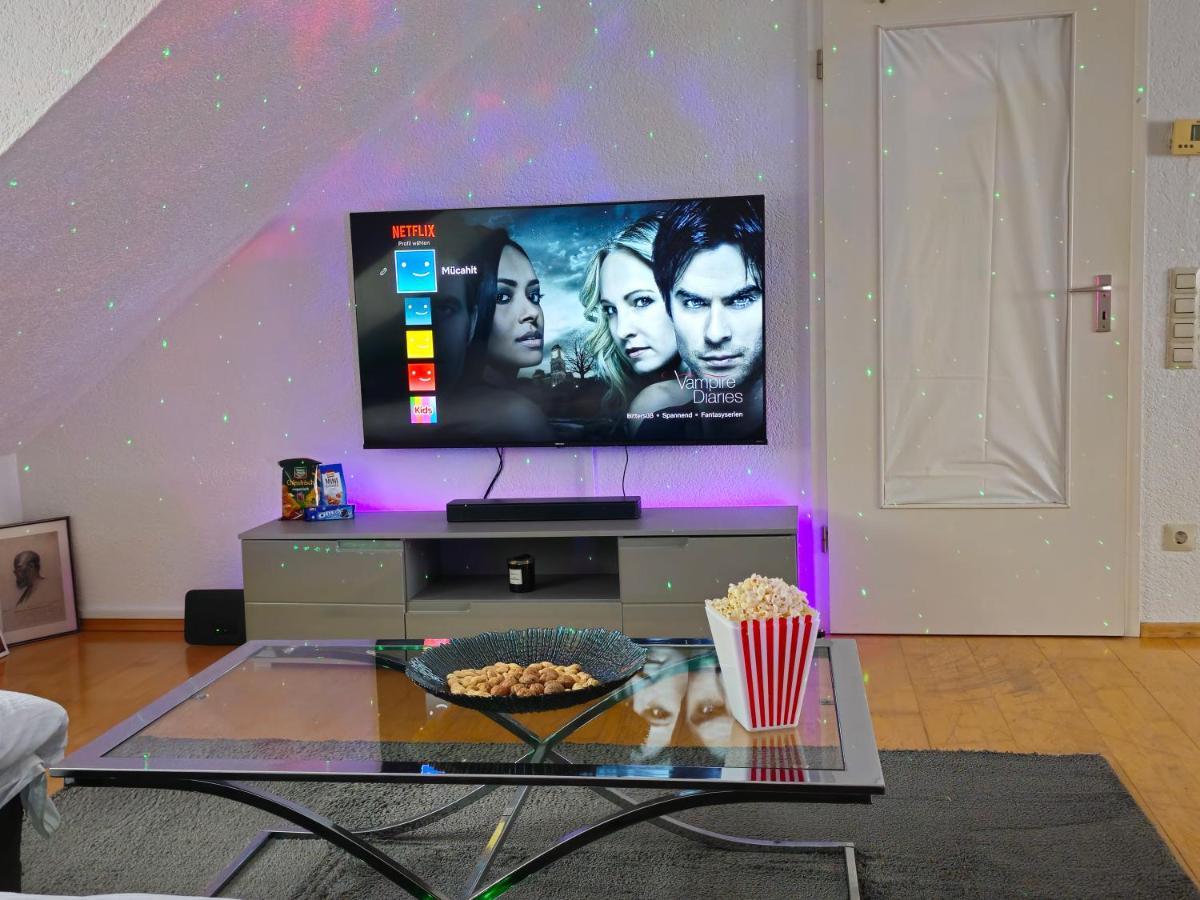 Sauna - Massage -Bodensee-Cinema Feeling- Home Sharing - Parking - Kueche Radolfzell am Bodensee Exterior foto